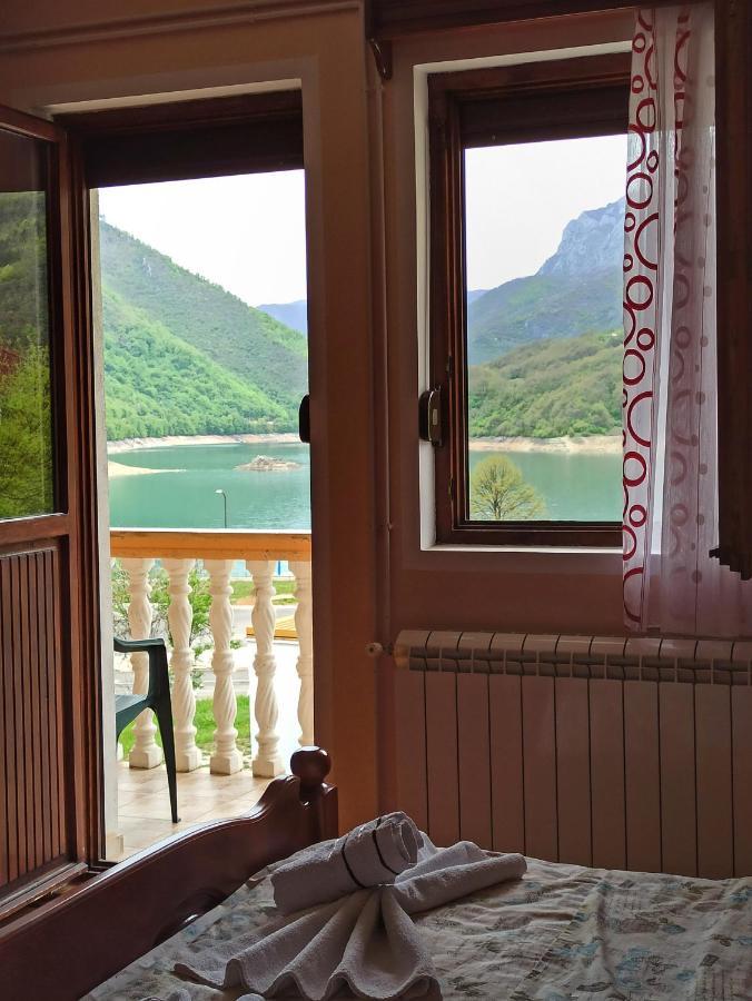 Apartment Lakeview Plužine Habitación foto